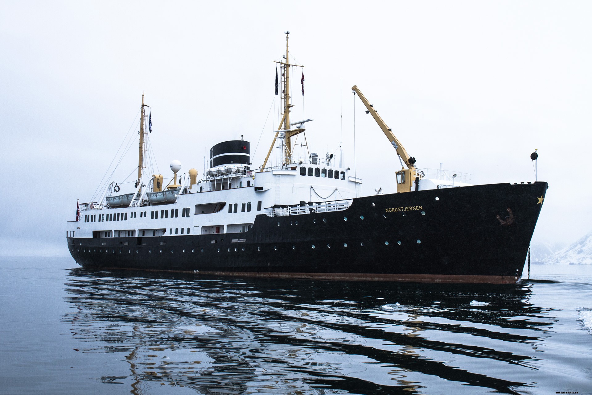 Skitur på Svalbard | Nordens magnetiske træk