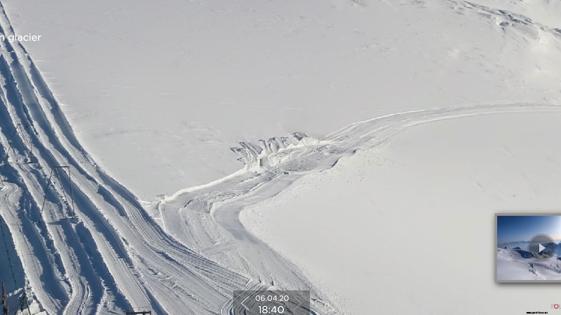 Piste Basher falder i en sprække | Billeder fra Zermatt Emerge