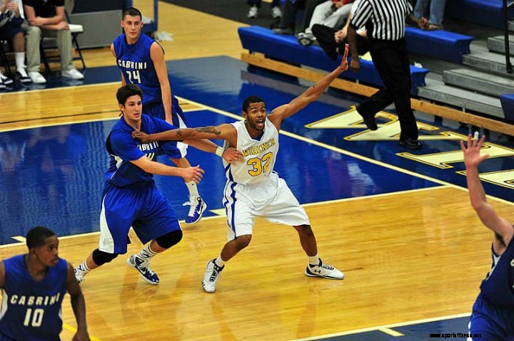 How to Post Up in Basketball (12 Tips to Dominate Inside)