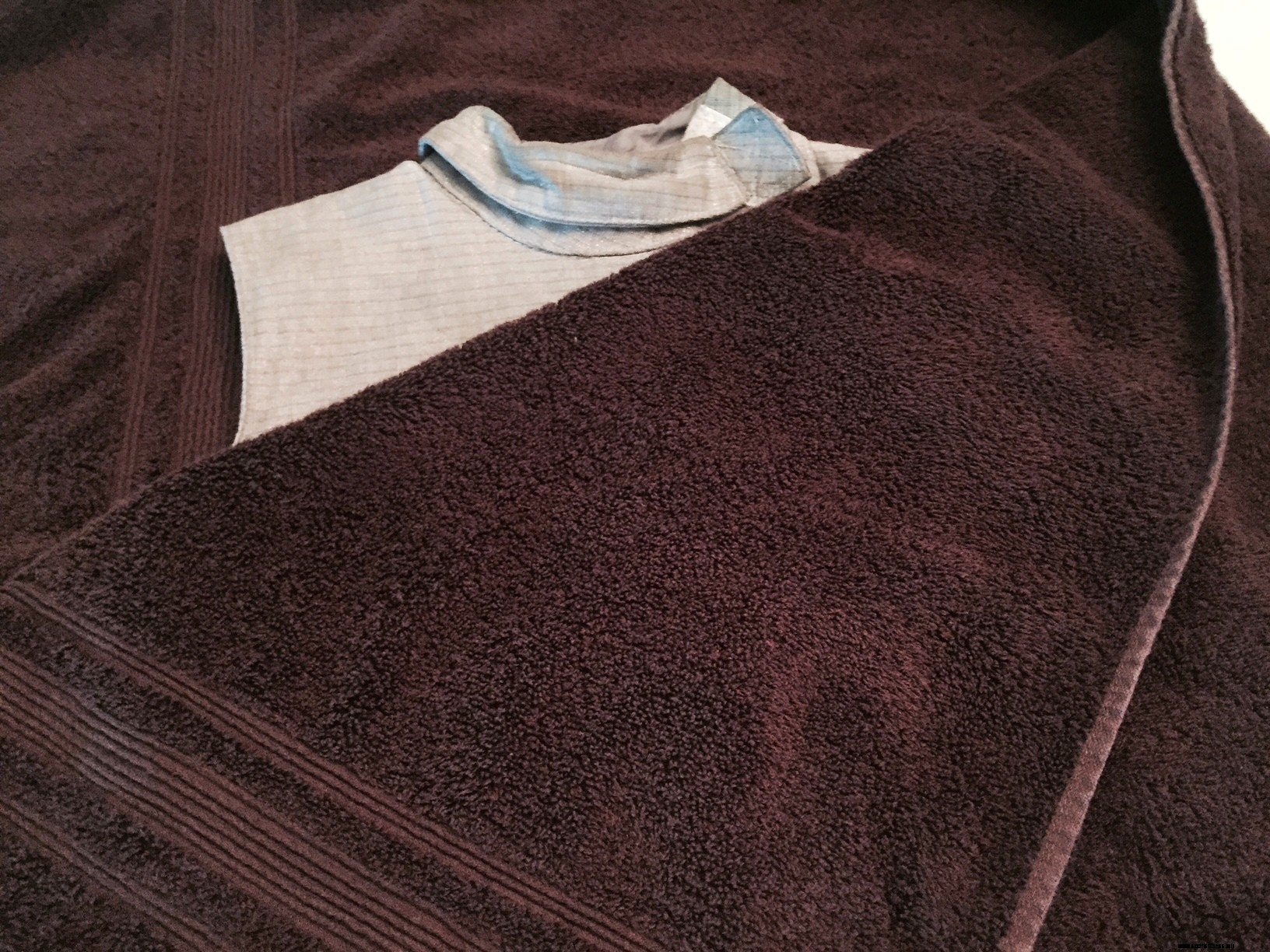 7 Tips for Cleaning a Fencing Lame from a Fencing Mom