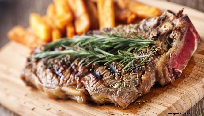 What is the best Badminton diet to consume before playing Badminton?