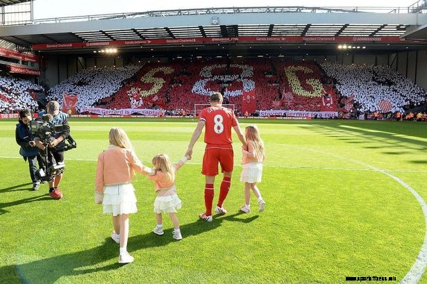 12 Pictures That Reveal Why Football Is More Than Just A Sport