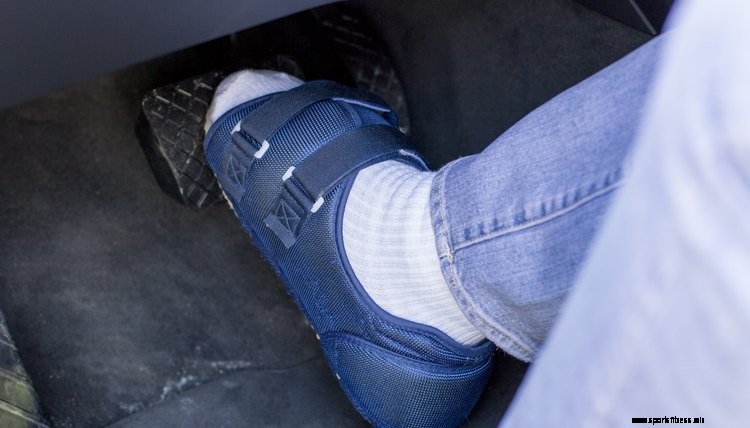 Can I Drive With a Walking Cast?