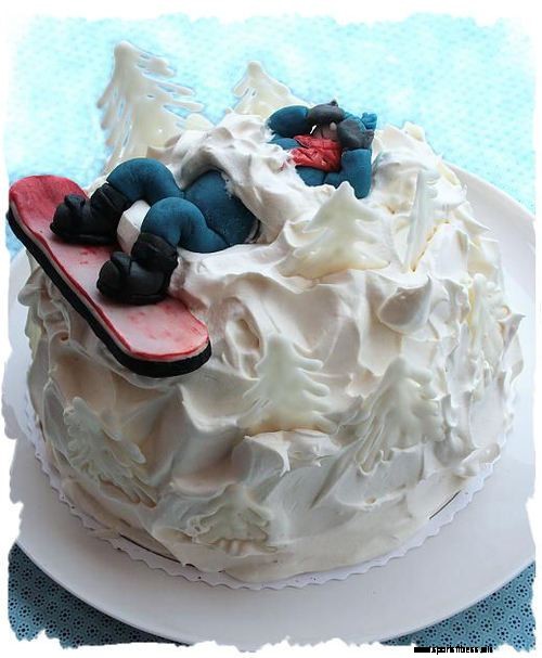 23 Snowboard Cakes Perfect For Those Who Eat, Drink, And Sleep Snowboarding