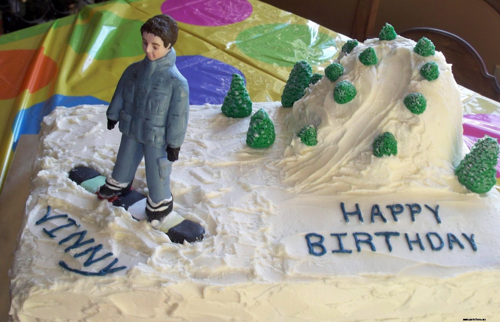 23 Snowboard Cakes Perfect For Those Who Eat, Drink, And Sleep Snowboarding