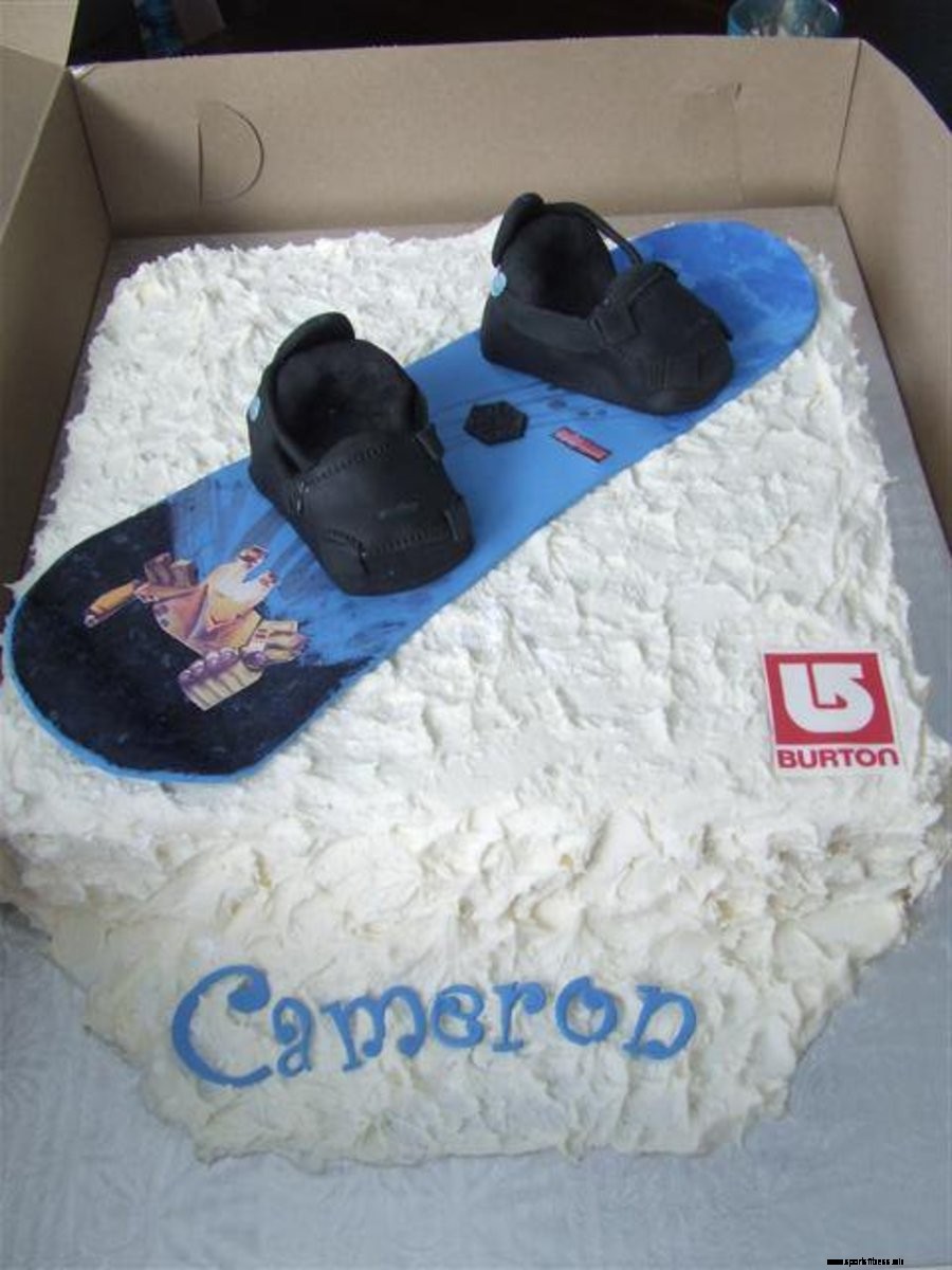 23 Snowboard Cakes Perfect For Those Who Eat, Drink, And Sleep Snowboarding