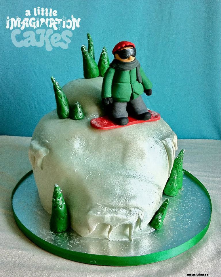 23 Snowboard Cakes Perfect For Those Who Eat, Drink, And Sleep Snowboarding