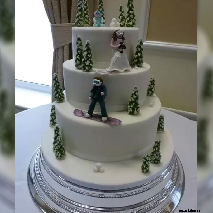 23 Snowboard Cakes Perfect For Those Who Eat, Drink, And Sleep Snowboarding