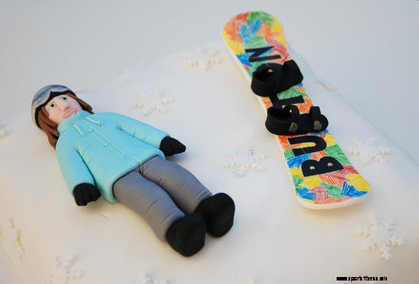 23 Snowboard Cakes Perfect For Those Who Eat, Drink, And Sleep Snowboarding