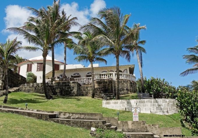 7 Ridiculously Expensive Beach Hotels All Surfers Would Love to Visit