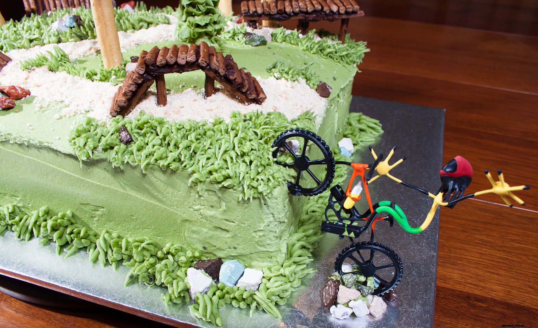 15 Mountain Biking Cakes Perfect For Those Who Eat, Drink, And Sleep The Sport