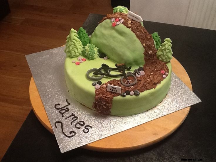 15 Mountain Biking Cakes Perfect For Those Who Eat, Drink, And Sleep The Sport