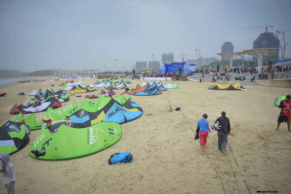Kitesurfing in China: Everything You Need to Know (+9 Spots to Ride)
