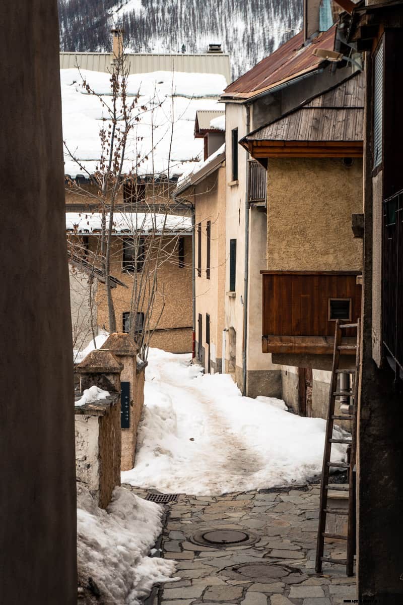 Snowshoeing in Le Monetier-Les-Bains, Serre Chevalier