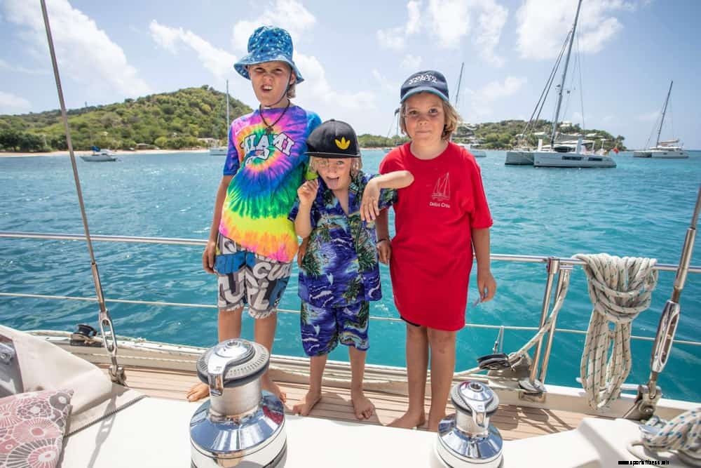 3 Kids, 2 Years, 1 Sailboat in the Caribbean: Meet the Family who made it Happen