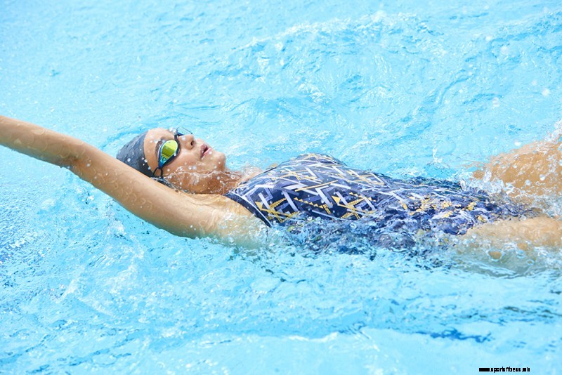 How to build confidence in the pool as an adult