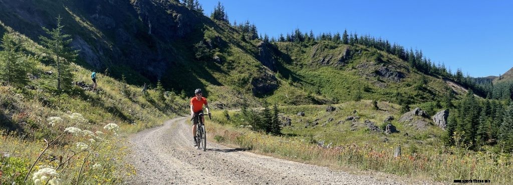 7Mesh Horizon Cycling Jersey – Low-Key Look, Refined Feel