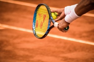 Zasady serwisu tenisowego:wyczerpujący przewodnik 