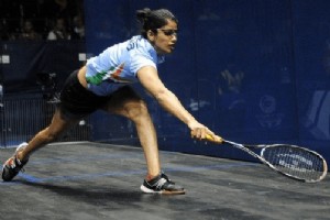 Czy gracze w squasha powinni nosić okulary ochronne na oczy? 