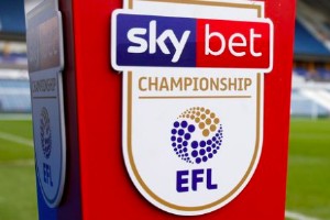 Hvordan Swansea kunne bli påvirket dersom et forslag om lønnstak faktisk kom i stand 