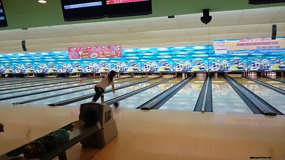 Anmeld bowling ved Saigon Super Bowl Truong Son (3)