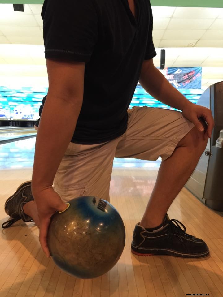 co-hands-on-bowling-hook-hook (3)