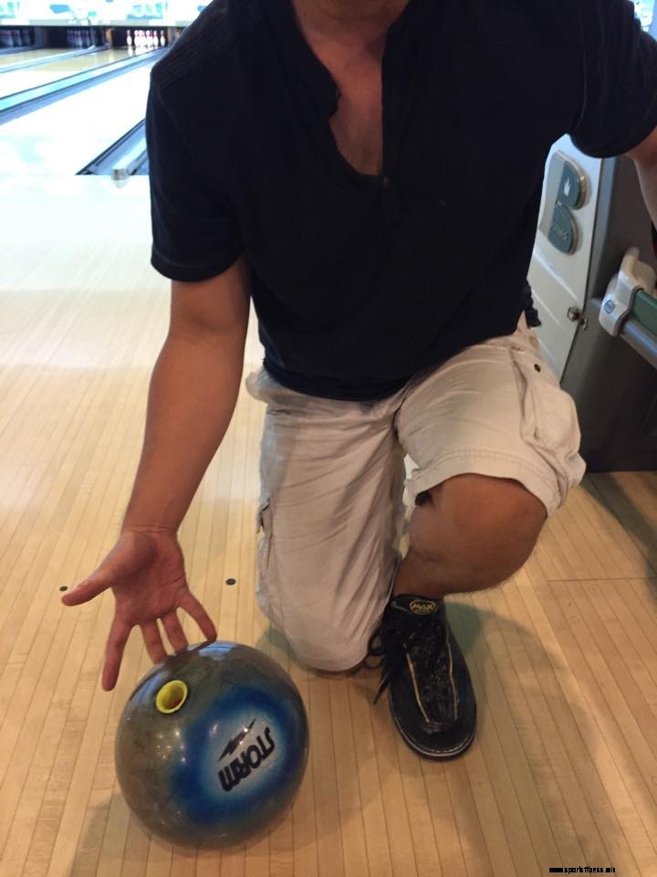 Verwijder duim bij loslaten bowlingbal
