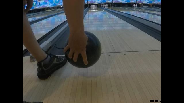 vista posteriore coppa da polso bowling