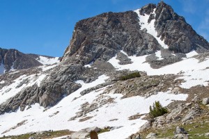 Cast and Carve | Jones Snowboards-film ser på en mands kærlighed til fiskeri og freeriding 