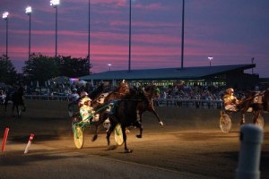 Wyścigi uprzęży:zestaw Field of 10 dla tempa Meadowlands 