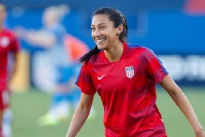 La star de l USWNT, Christen, insiste sur le plus gros problème du football américain pour les jeunes 